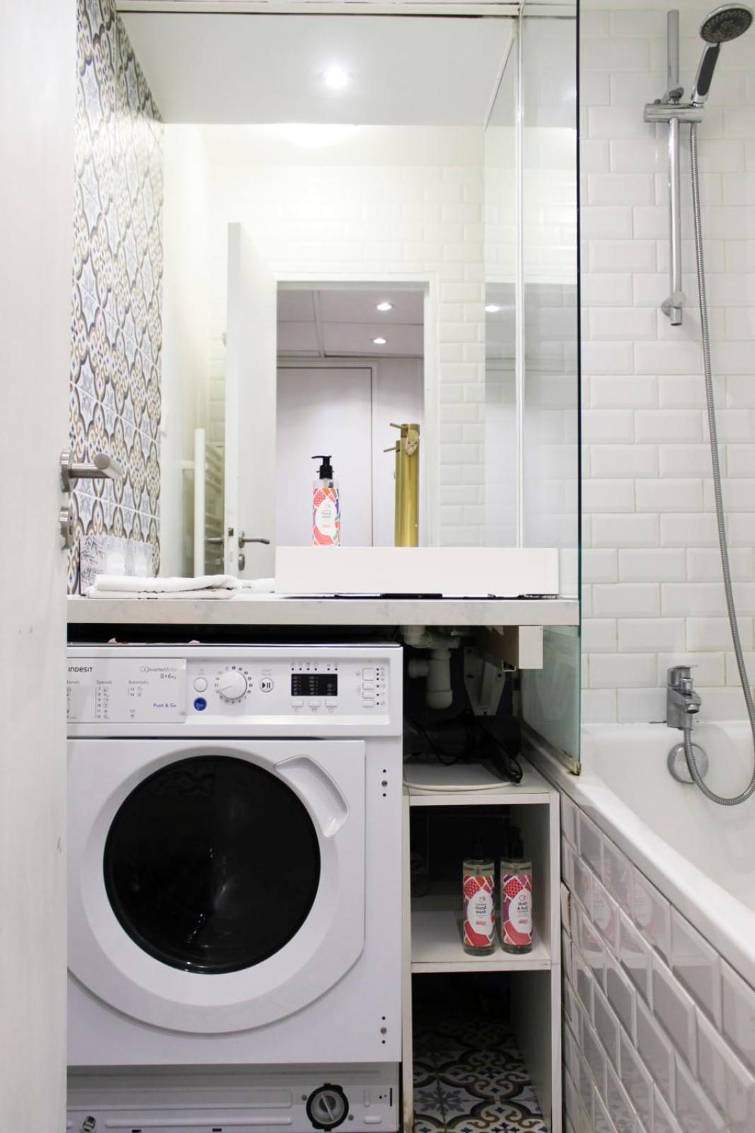 Lumineux De 29m Avec Wifi Proche De Paris Appartement *